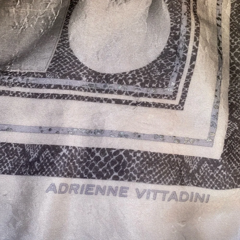 Adrianne Citadinni Geometric Patterned Scarf - Picture 2 of 9